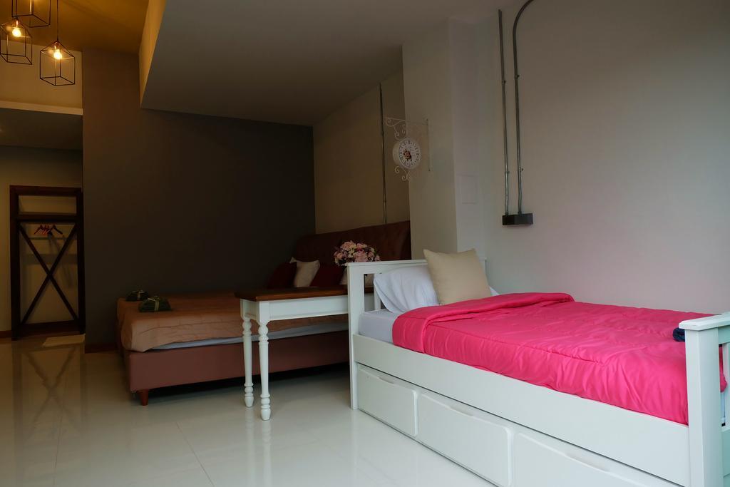Отель Bann Aom Boutique Pranburi Экстерьер фото