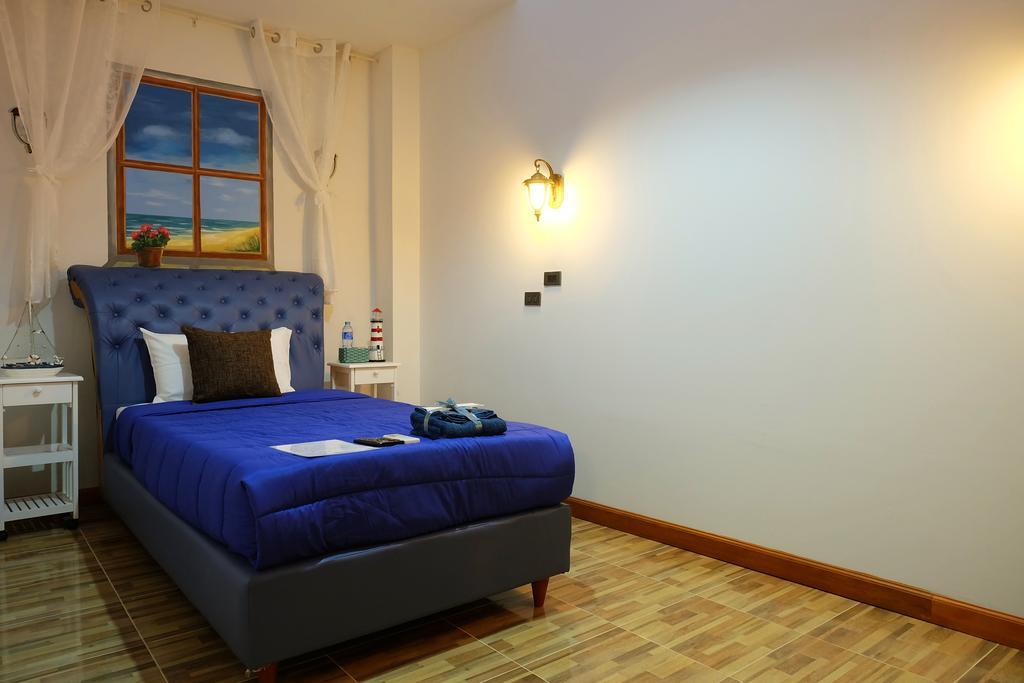 Отель Bann Aom Boutique Pranburi Экстерьер фото