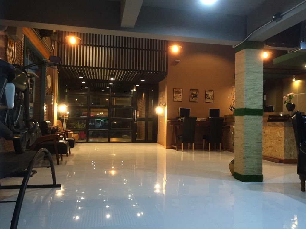 Отель Bann Aom Boutique Pranburi Экстерьер фото